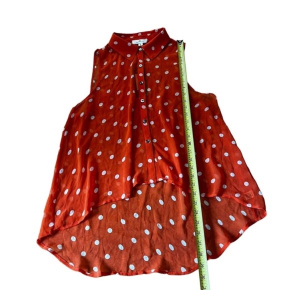 New Iris Basic Sleeveless Blouse Size Large - Picture 8 of 8